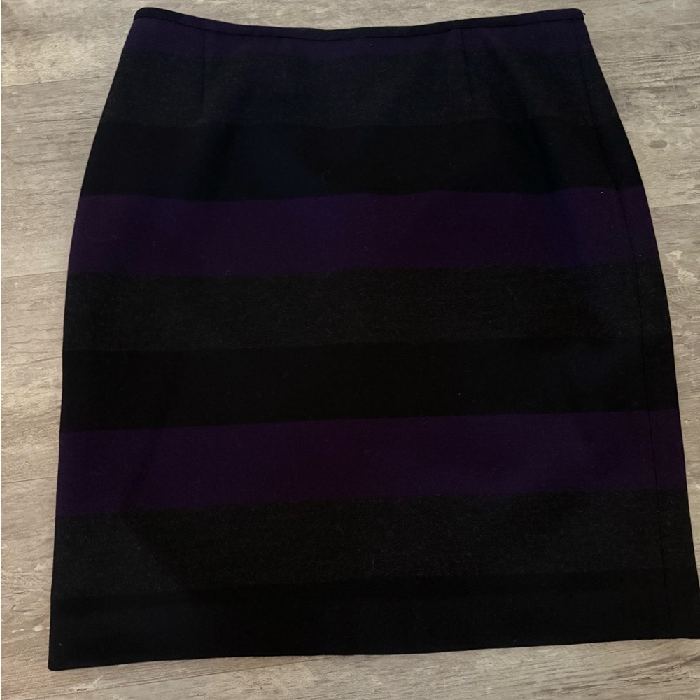 Chic Black and Purple Pencil Skirt